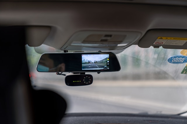 How Does Loop Recording Work on a Dash Cam?